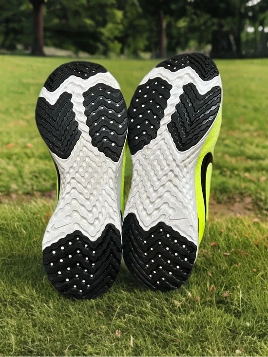 Nike Odyssey React Men Size 11.5. Excellent Cond. Yellow Neon Running Shoe - Picture 3 of 7